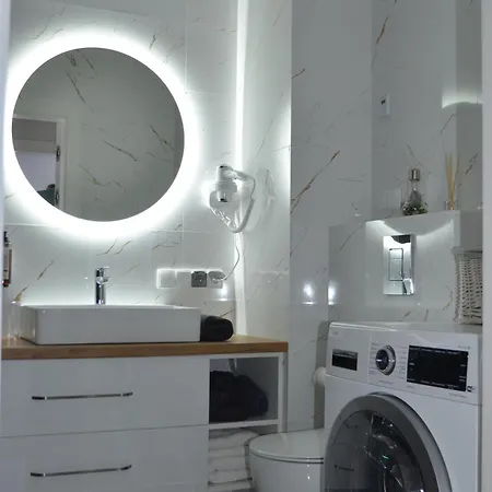 アパート Break *